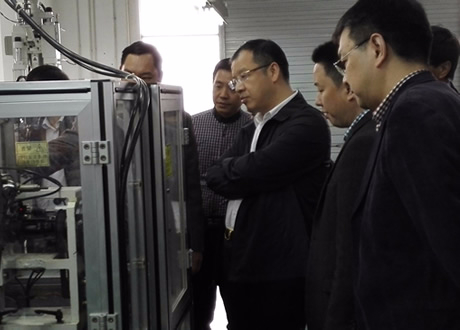 杨齐总裁到德赢vwin深圳分公司调研